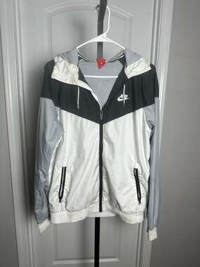 Nike Windrunner Hooded Windbreaker Jacket Black White Grey Mens Size Medium#151